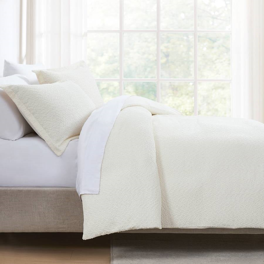 Full / Queen 3-Piece Off White Boucle Duvet Cover Set